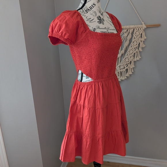 Chic Scarlet Mini Dress Retrod Medium - Picture 4 of 6